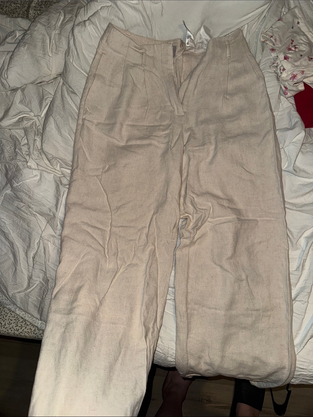 H&M Light Beige Pleated Linen-Blend Chinos